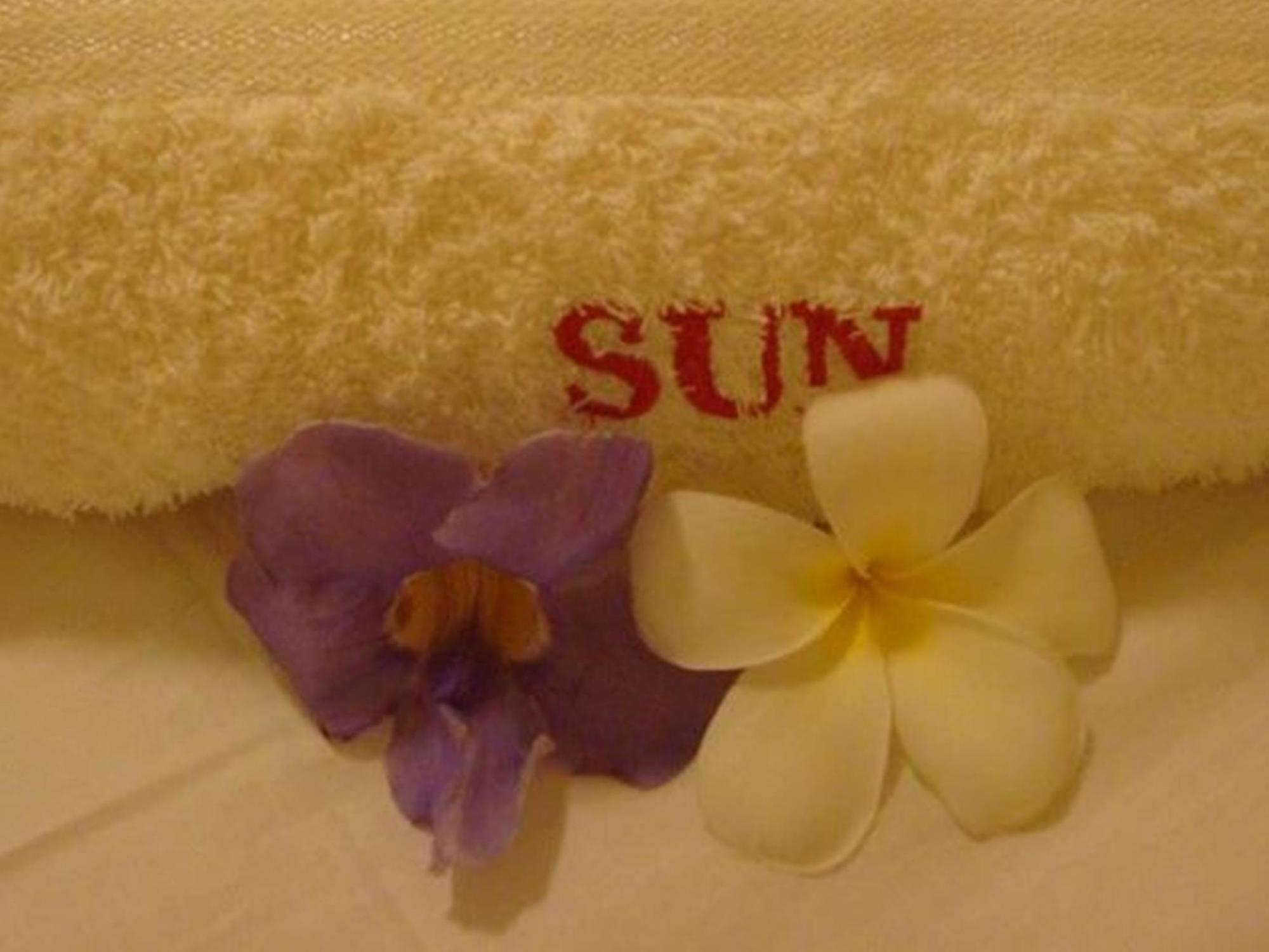 The Sun Villa Resort y Spa Beachfront Balabag  Exterior foto
